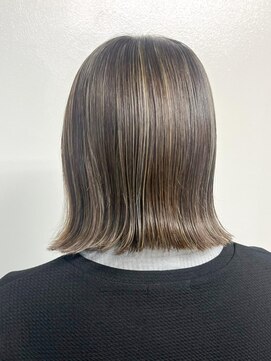 オアシス ガーデン 上野店(Oasis GaRDEN) プラチナハイライト×外ハネボブ