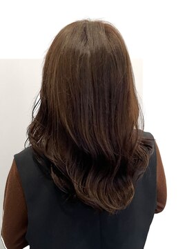 ゼンドットカラスマ(Zen.karasuma) ミディアムストレート