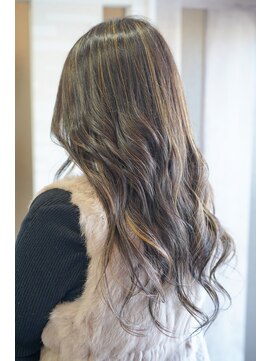 ムゥフ ヘアーアンドアイラッシュ(mouf hair&eyelash) 【40・50代】白髪ぼかし×ハイライト  [40s/50s]