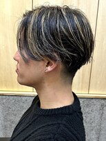 ヒュイル バイ ニアウ(Hwyl by Niau)&nbsp;メンズマッシュパーマニュアンスパーマスパイラルパーマ刈り上げ