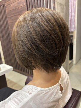 トレセッテ(tre sette) ショートボブ／イルミナカラー／フォレスト／オーシャン