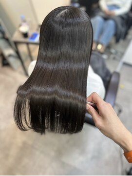 シンカ(shinka) うる艶ストレート＋チョコレートカラー