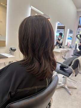 フェメ 立川(PHEME) 【レイヤーカット】