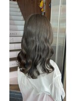 アヴァンス 天王寺店(AVANCE.) 柔らかオリーブベージュ♪