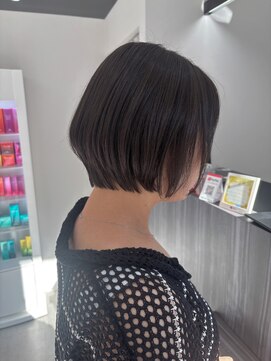 プレジールバイラファブリック(PLAISIR by LA FABRIQUE) ふんわりショートボブ【新村/PLAISIR/草加】