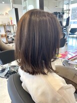 イリス(Hiris)&nbsp;ミディアムローレイヤー