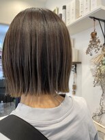 ローレン(Loren)&nbsp;涼しげなボブ