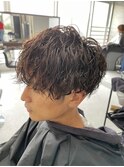 センターパート波巻きパーマニュアンスパーマ