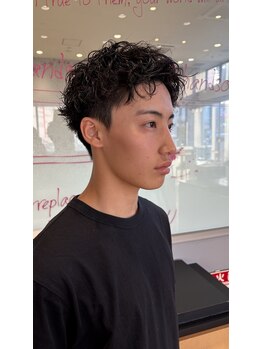 サラ ビューティ サイト 春日(SARA Beauty sight)の写真/理容師免許を持ったスタイリストも在籍◎パーマから短髪までメンズもお任せください！[春日・大野城]