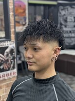 ケースタイル(K-style)&nbsp;ツイストパーマ　スキンフェード