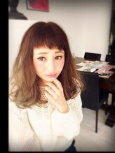 ハル ヘアアンドメイク(HAL Hair & Make) ミディアムカール