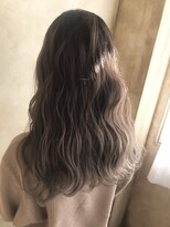 ユニーク(UniQ)&nbsp;【UniQ ナカヒラ】大人フォギーベージュグラデーション