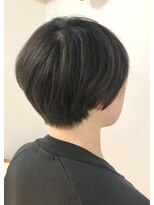 シアン(CYAN)&nbsp;前髪長め　大人かわいい前下がりショート