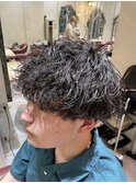 波巻きスパイラルパーマツーブロックショートマッシュ
