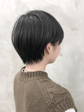 スー 渋谷(suu) 黒髪ショートカットマッシュショートカット丸みショートカット