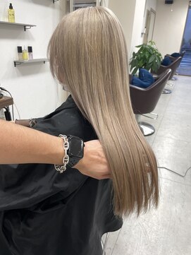 ノア(NOA by KENJE) ブロンドベージュ.