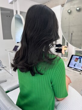 ヒン(HIN) ミディアムレングス韓国スタイル