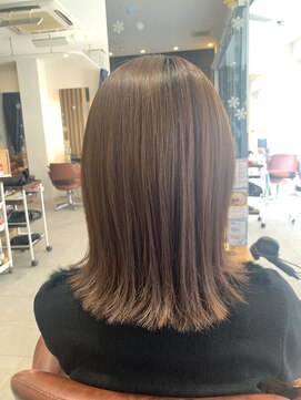 リベア トウキョウ 東大島店(Rever Tokyo) マロンベージュ［東大島／東大島駅］