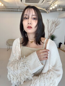 アイナミ ウィズ テトテ(AINM with tetote) 【 AINM 】　黒髪 小顔ミディアムレイヤー