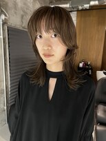 アン(Un)&nbsp;オリーブベージュ/レイヤーカット