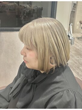 カイノ いずみおおつCITY店(KAINO) 透明感あふれるホワイトベージュで