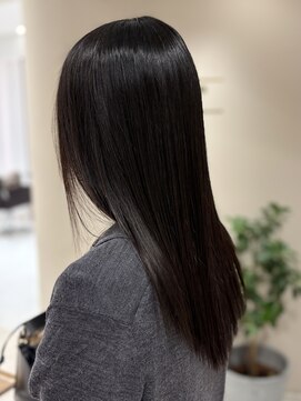 アンベリールフルー(EMBELLIR fleur) 【梅雨対策】大人女性におすすめ酸性ストレート♪30代|40代|50代