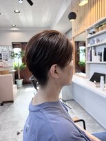 コロレ(COLORE) 大人女性のスッキリ刈り上げショート