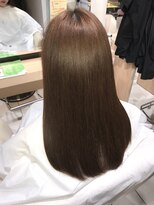 カペリベラグラマラス CapelliBellaGLAMOROUS 《カペリベラ　グラマラス店　吉田　》ナチュラルツヤ髪スタイル