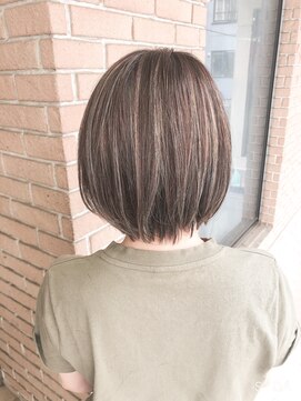 サロンドミルク 溝の口店(salon de MiLK) ナチュラルハイライトのショートヘア