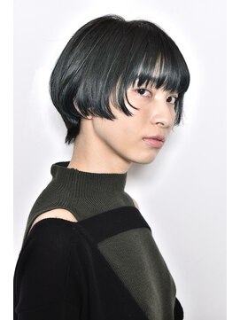 ヒアカアヴェダ 天神VIORO (Heaka AVEDA) ダークアッシュのシンプルショート【20代/30代/髪質改善】