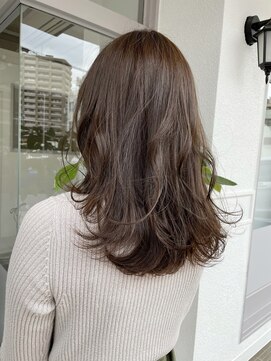 アルト(ALTO) 小顔愛されミディアムツヤ感カラーダークミントグレージュ