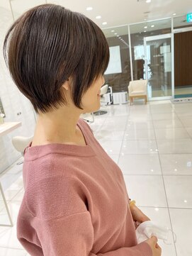 ケンジ 洋光台(KENJE) 丸くシュッと◎スタイリッシュ丸みショート　style by 田爪