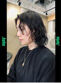 黒髪パーマスタイル