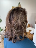 エルフゥ(Elle fou)&nbsp;ミルクティーベージュ　たっぷりハイライト