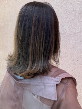 ベル バイ マグ 諏訪店(belle by Mag) 20代30代40代ナチュラルハイライト外ハネミディ