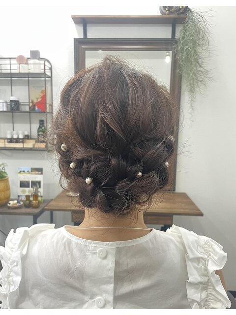 編み込みヘアアレンジ