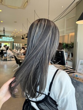 ヘアーエスクールエミュ(hair S. COEUR emu) ハイライトカラー