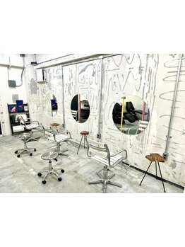 【3席のみ/北堀江】「堀江のサロンって敷居が高く感じる…」そんな方に♪リピーター続出の隠れ家的サロン◇