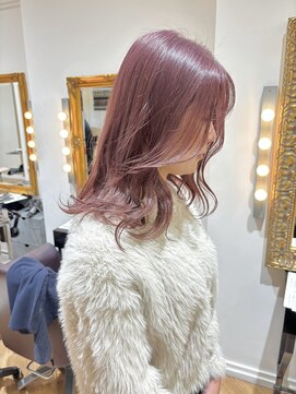 コワファースト  させぼ五番街店(COIFF1RST) ピンクカラー