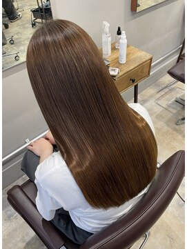 ラボアン 梅田店(lab.em.) うる艶♪髪質改善トリートメント