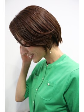 メモリーズ 銀座(Memories) 横顔美人をつくる、美シルエットボブ/加藤