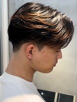 ニコ トウキョウ ロジック(nico TOKYO Logic)&nbsp;センターパートニュアンスパーマ曲がる縮毛矯正