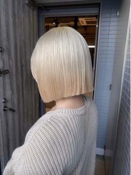 アンブレラ 中目黒(ANBRERA) ブロンドカラー ボブ