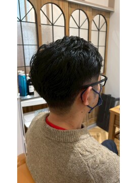 ルシードスタイル グローバルディー 稲毛店(LUCIDO STYLE GLOBAL.D) 刈り上げ20代30代40代フェザーパーマメンズカット眉毛稲毛