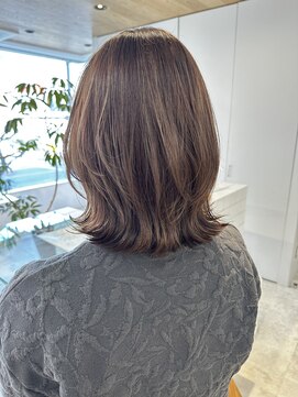 TREAT HAIR DESIGN 新鎌ヶ谷店 【トリート】【11/9 NEW OPEN(予定)】 ミディアムレイヤー/赤み消しカラー