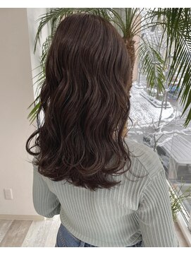 リズム(lysm) ピンクグレージュ × ミディアムヘア