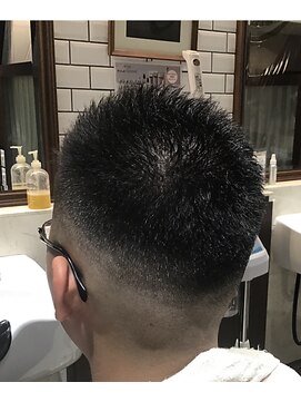 エヌドットバーバー ギンザ(N.BARBER GINZA) スキンフェードボウズ/バズカット/こなれヘア/涼しげヘア