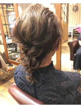 ヘアー クリエイト カルバリ(HAIR CREATE Calbari) ミニ編み下ろし