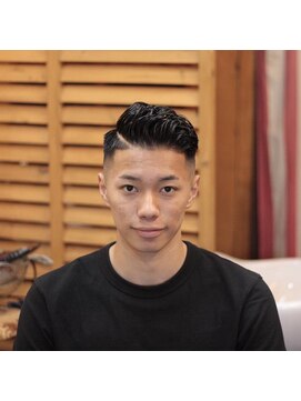 カイバーバーバイウッズ(Kai Barber by woods) men's cut perm