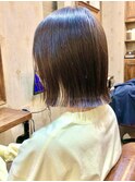 外ハネ切りっぱなしボブ